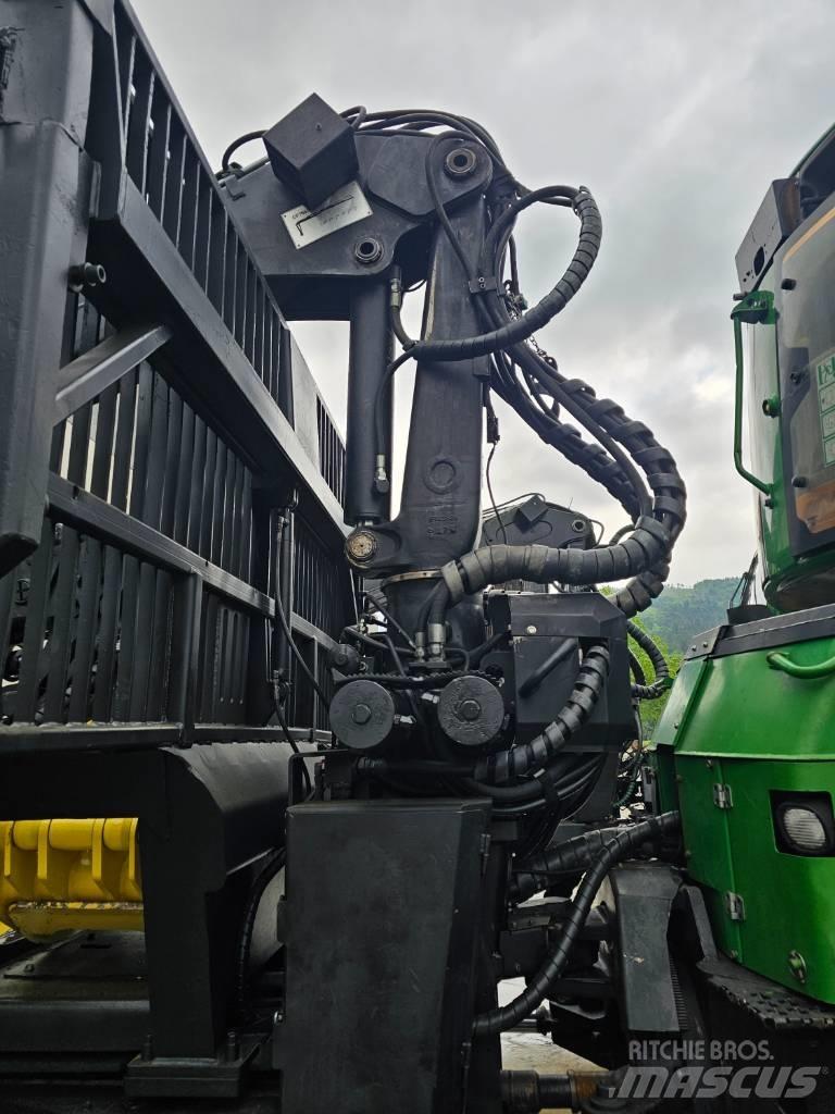 John Deere 1510 E Forwarderid