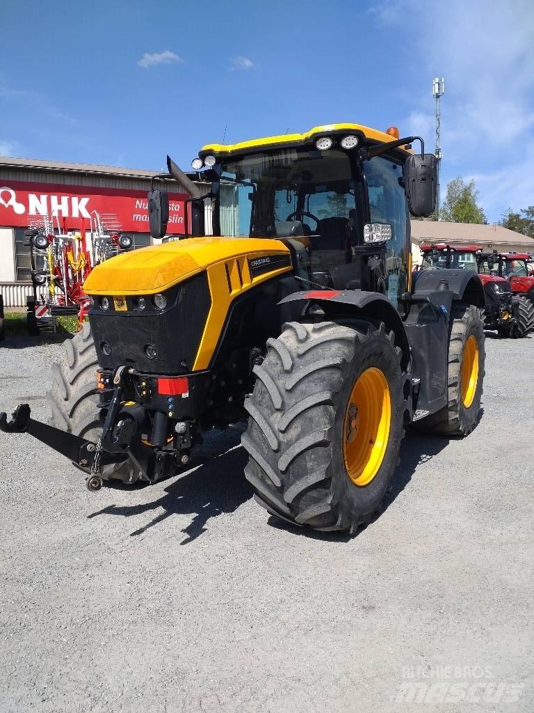 JCB Fastrac 4220 Traktorid