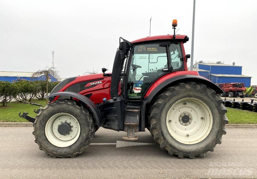 Valtra T 234 A Traktorid