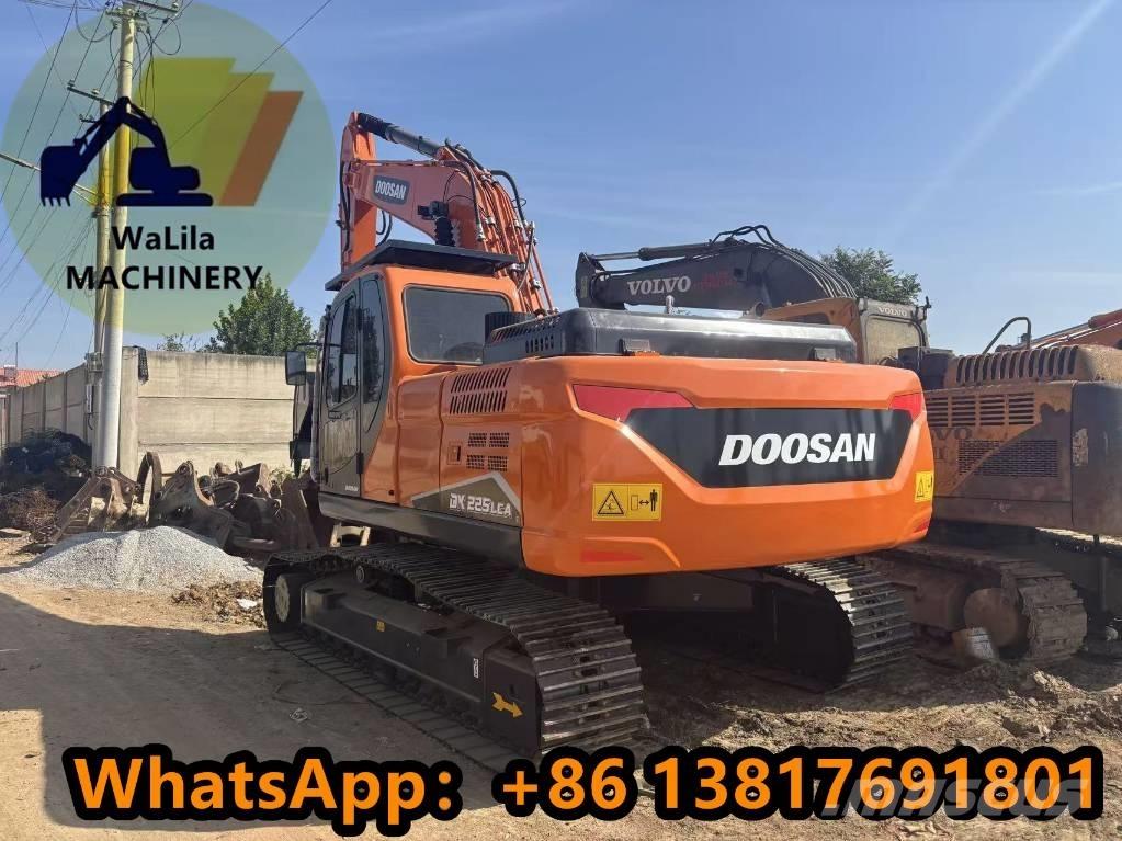 Doosan DX 225 LCA Roomikekskavaatorid