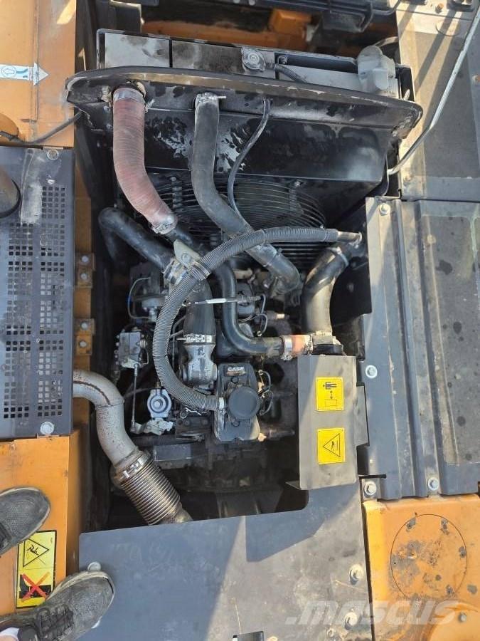 CASE WX 148 Ratasekskavaatorid