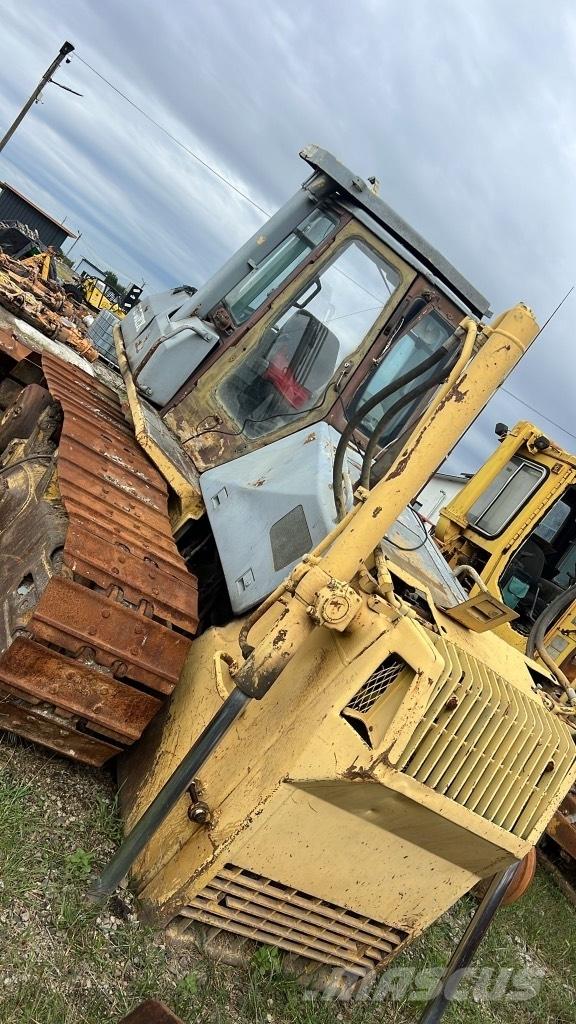 Komatsu D 65 EX Raamid
