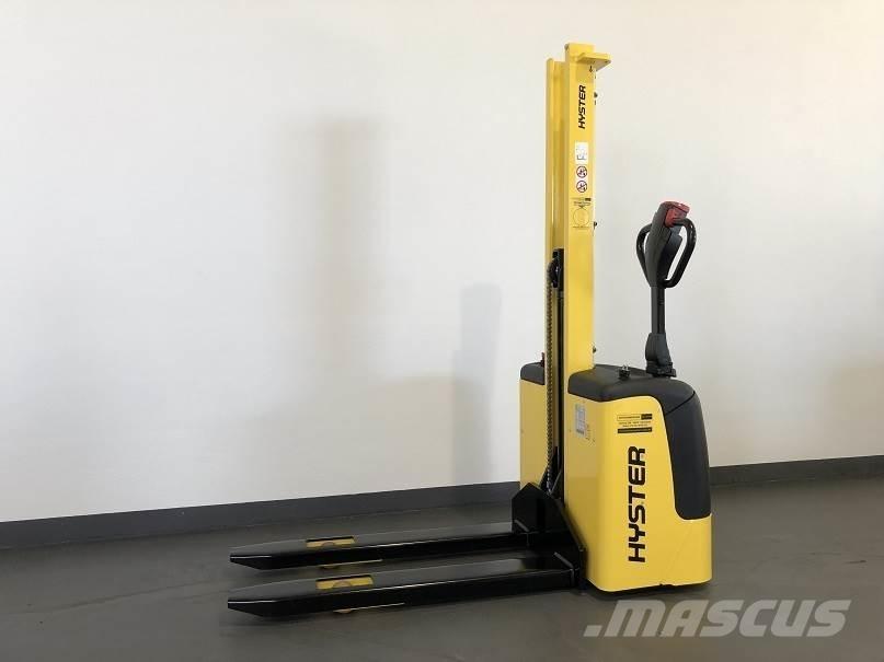 Hyster SC1.0 Järelkäidavad virnastajad