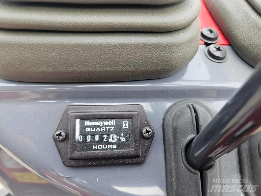 Yanmar SV08-1C Miniekskavaatorid < 7 t