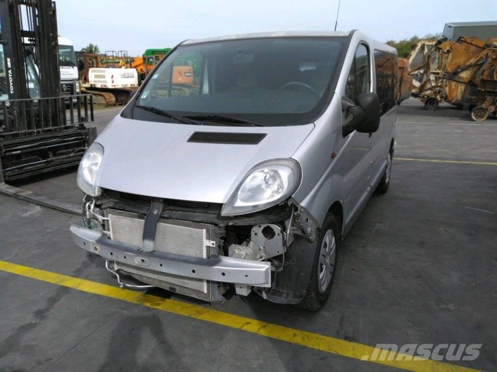 Opel Vivaro 1 Väikebussid