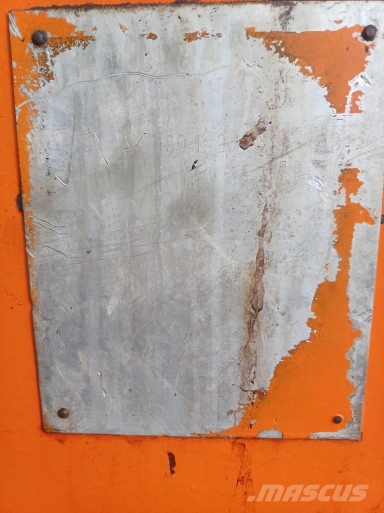 Atlas 100.1 Autotõstukid