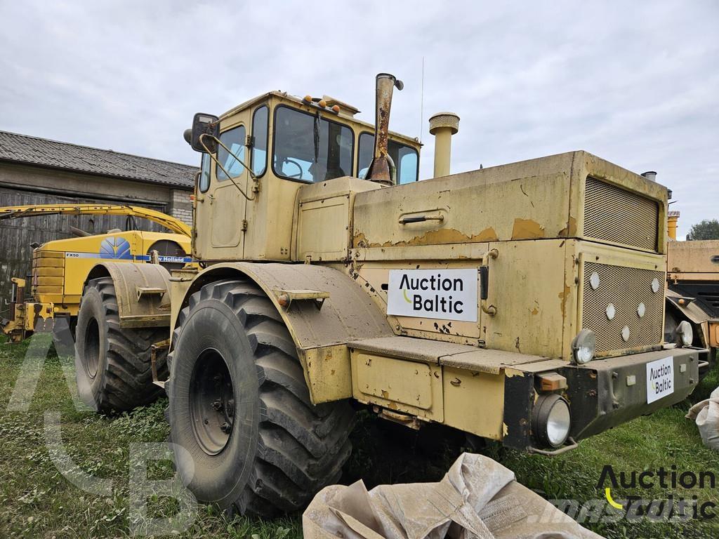  Kirovec K-701 Traktorid