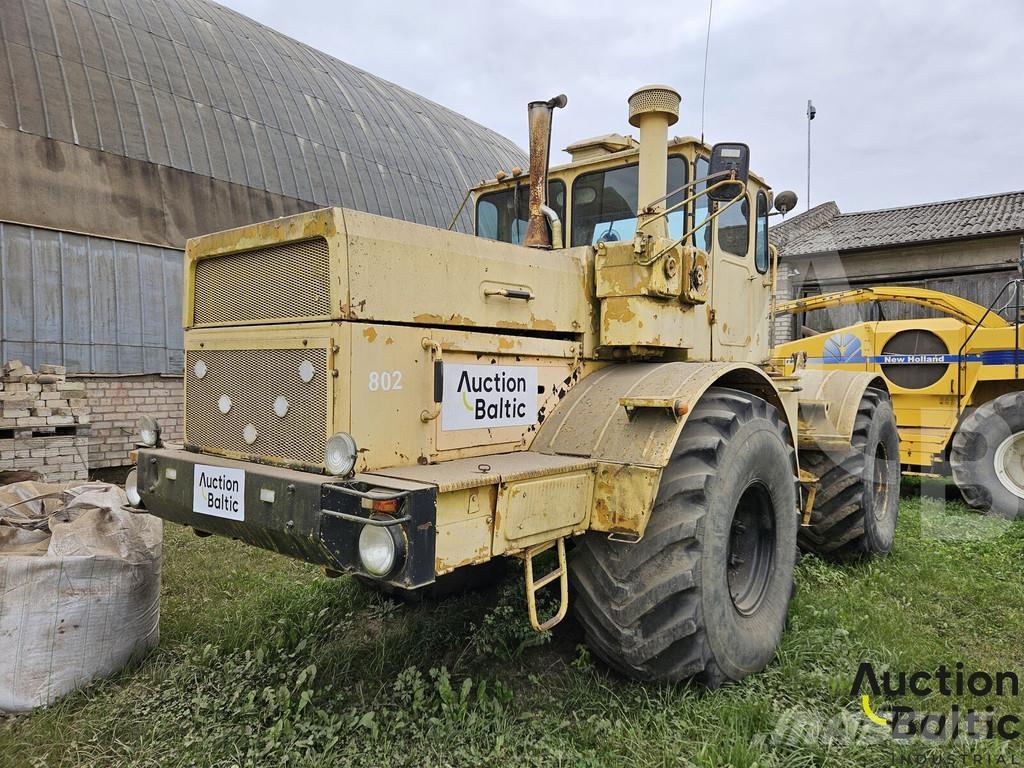  Kirovec K-701 Traktorid