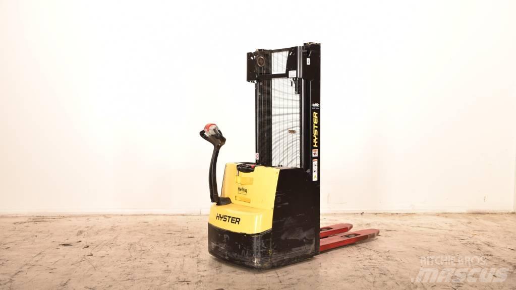 Hyster S 1.6 Järelkäidavad virnastajad
