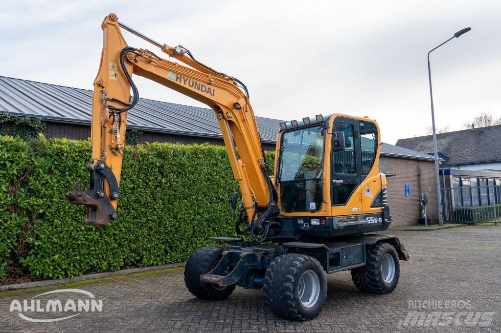 Hyundai R55W-9A Ratasekskavaatorid