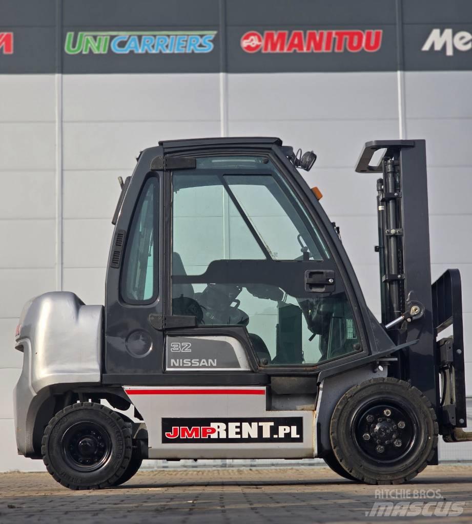 Nissan FGD02 A 32 Q Gaasitõstukid