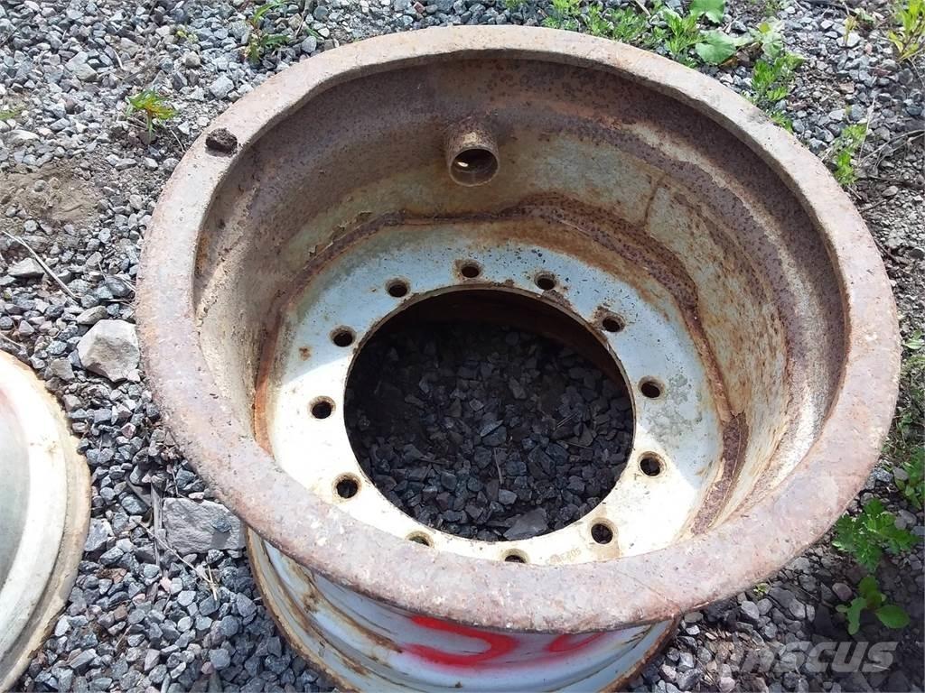 Valmet 860 20x26,5 Rehvid, rattad ja veljed