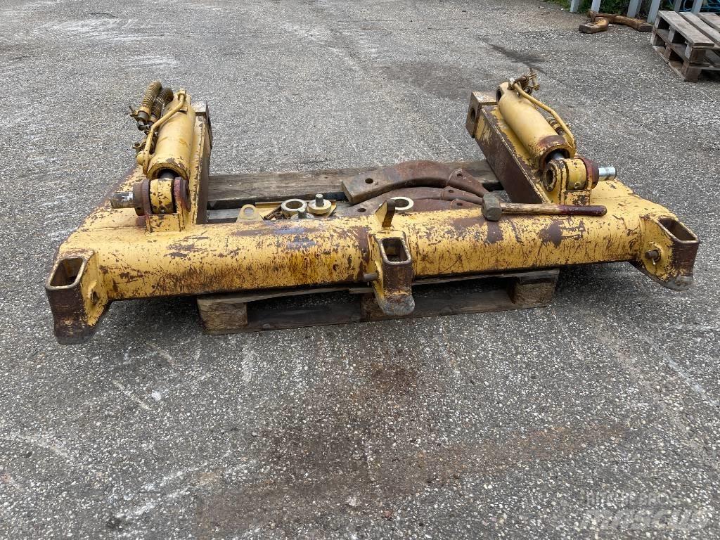CAT 953 C Kaabitsad