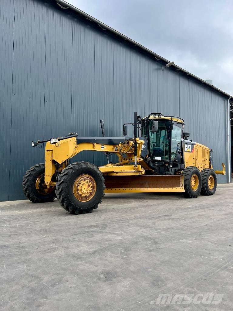CAT 140M2 AWD Greiderid