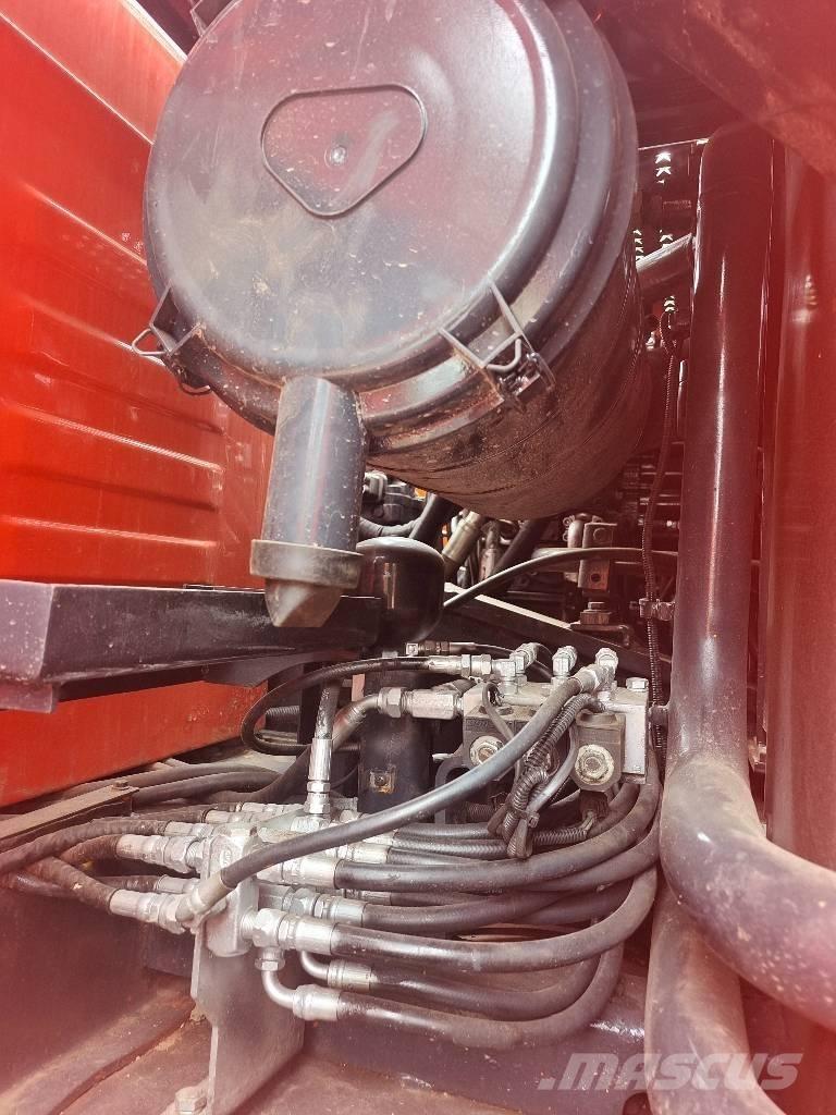 Doosan DX 225 Roomikekskavaatorid