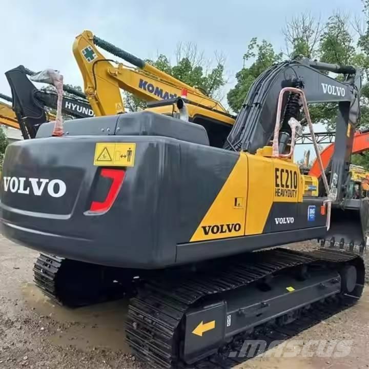 Volvo EC210D Roomikekskavaatorid