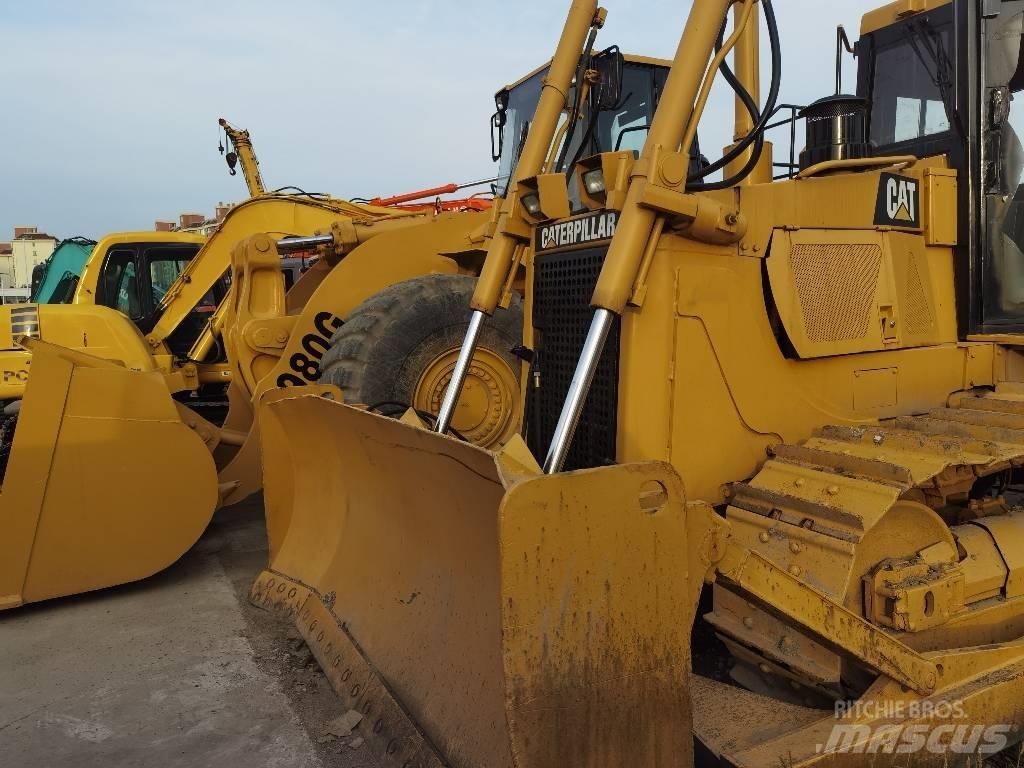 CAT D 6 G Buldooserid
