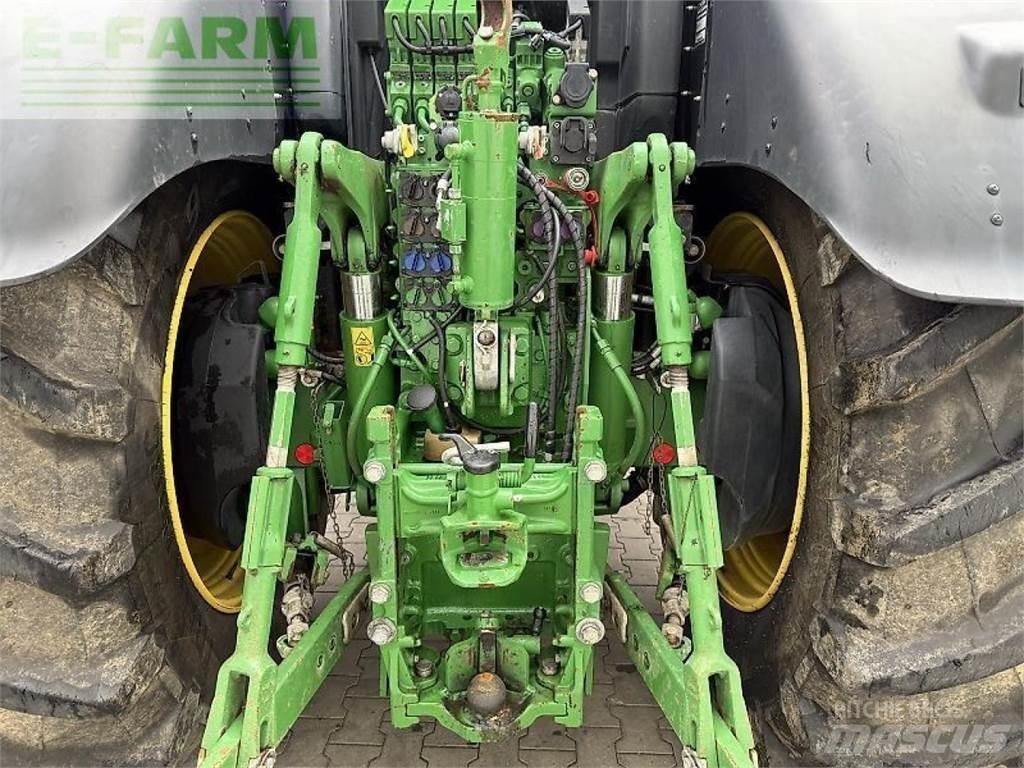 John Deere 6250 r Traktorid