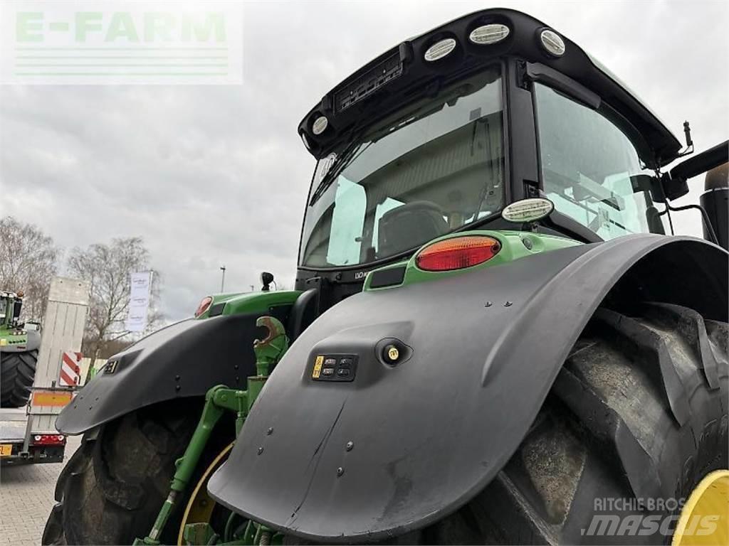 John Deere 6250 r Traktorid