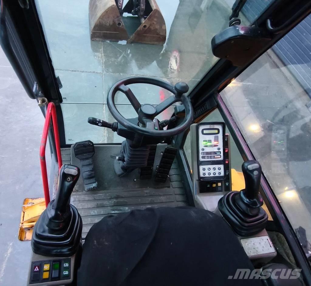 CASE WX 170 Materjalikäitlusmasinad