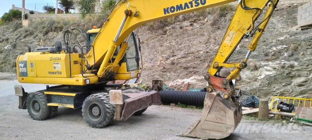 Komatsu PW 200-7 Ratasekskavaatorid