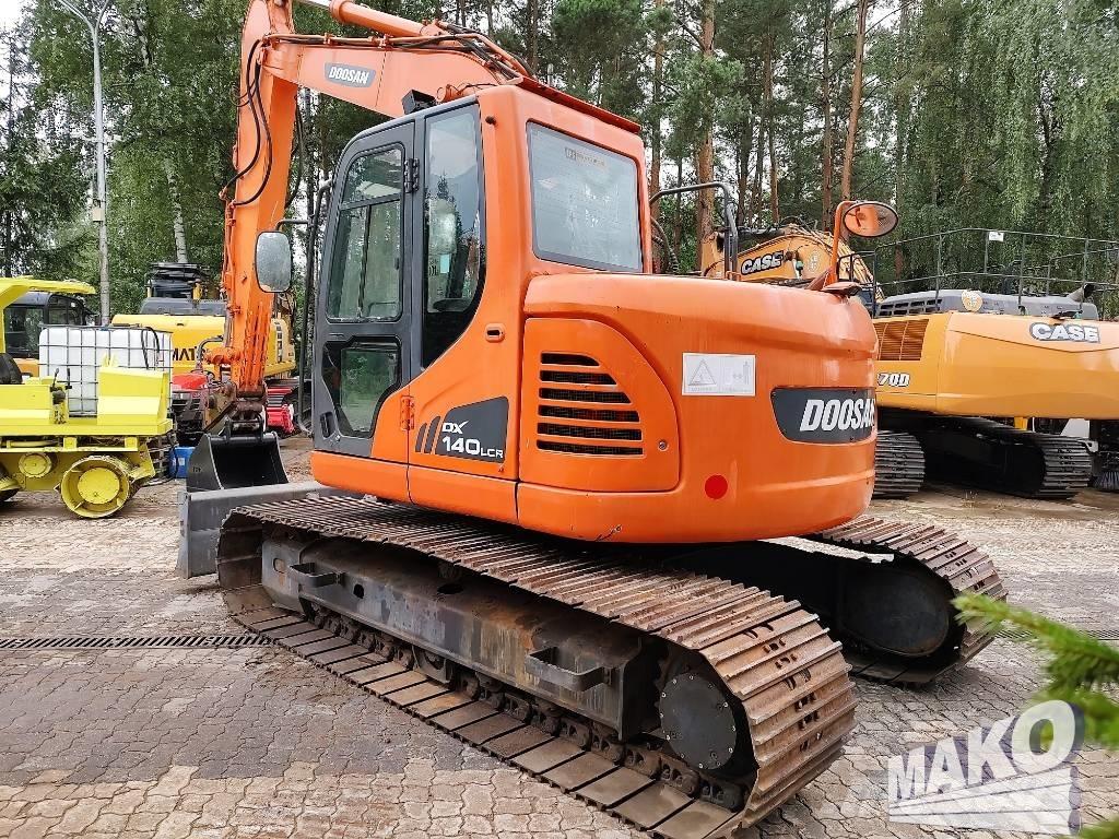 Doosan DX 140 LCR Roomikekskavaatorid