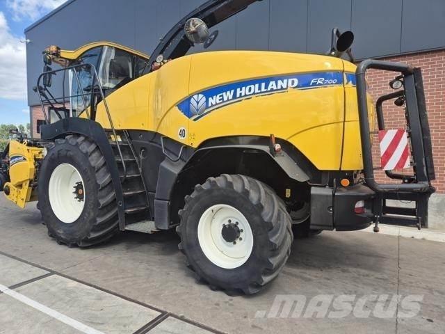 New Holland FR700 Silokombainid