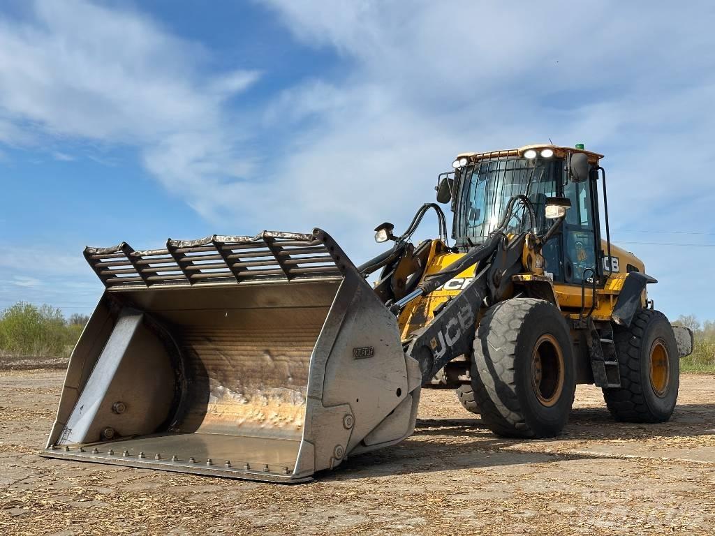 JCB 437 HT Rataslaadurid