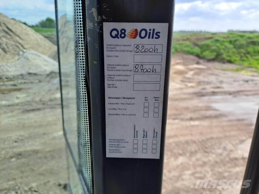 Volvo EC 300 EL Roomikekskavaatorid