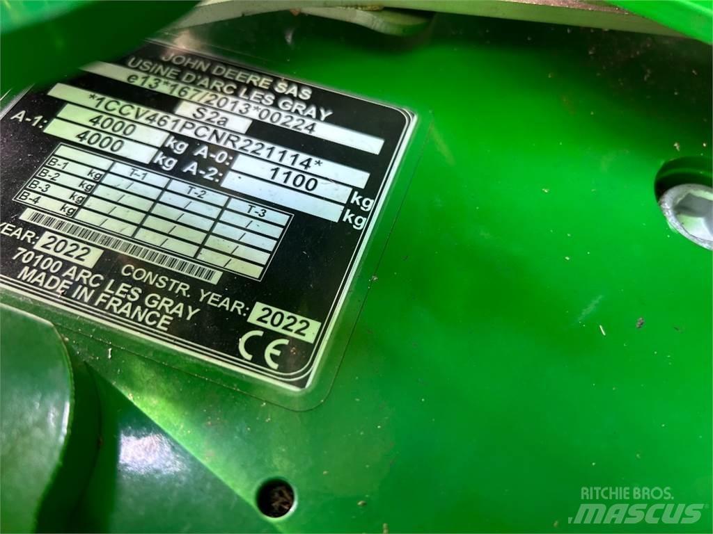 John Deere V461R Ruloonpressid