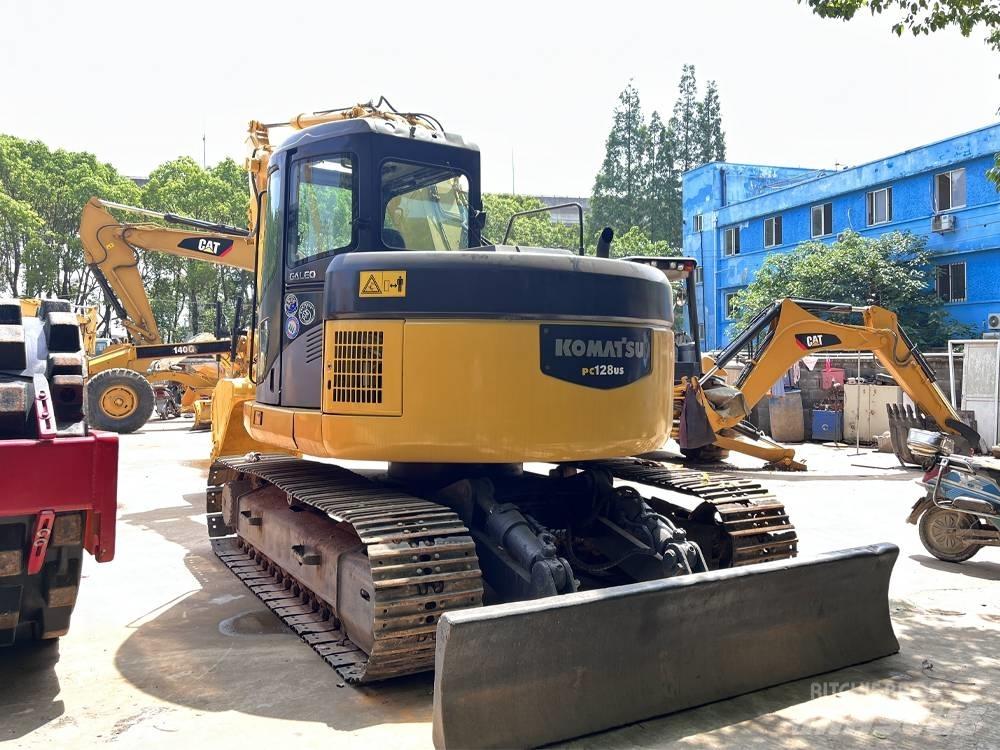 Komatsu PC 128 Roomikekskavaatorid