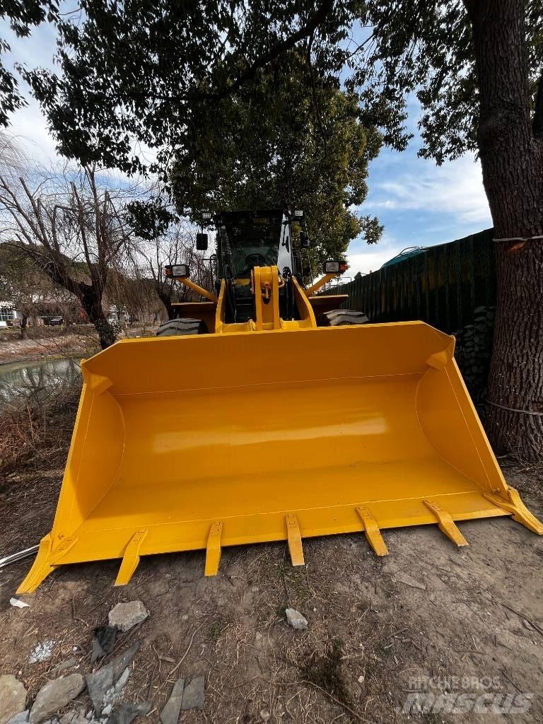 Komatsu WA 380-3 Rataslaadurid