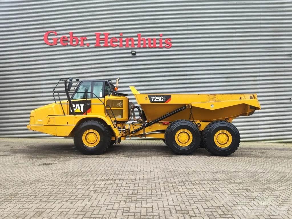 CAT 725 C2 6x6 Liigendraamiga pinnaseveokid