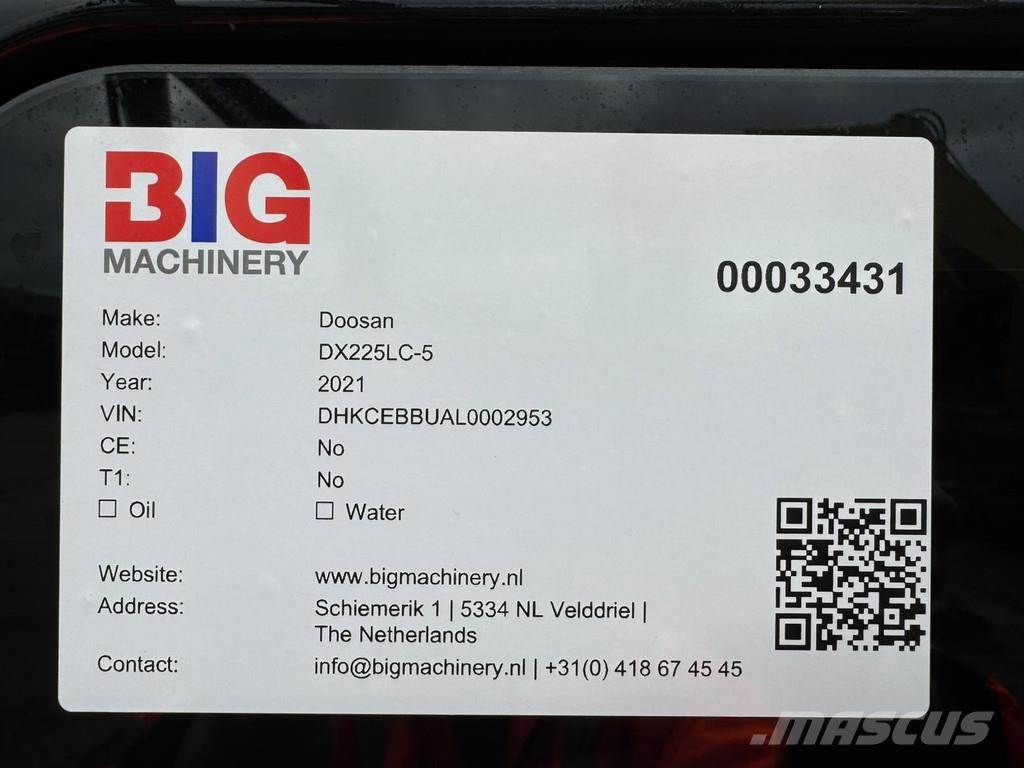 Doosan DX225LC-5 Roomikekskavaatorid