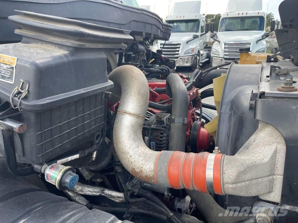 International 4300 Furgoonautod