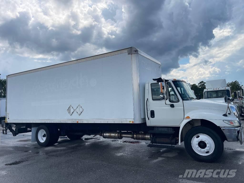 International 4300 Furgoonautod