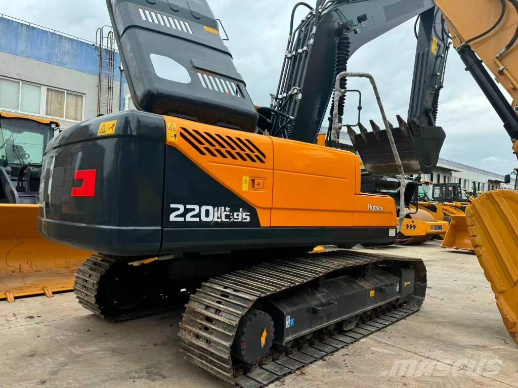 Hyundai R220LC-9S Väikeekskavaatorid 7t-12t