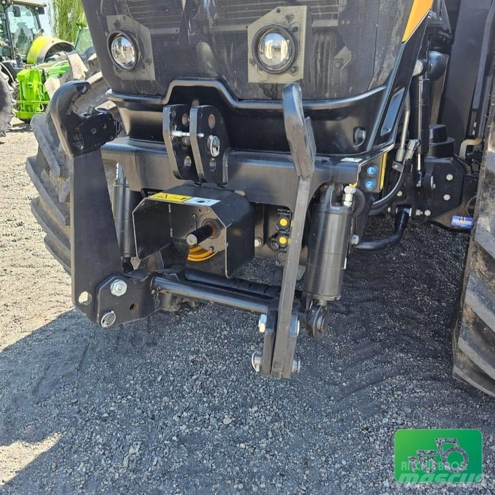 JCB FASTRAC 8330 Traktorid