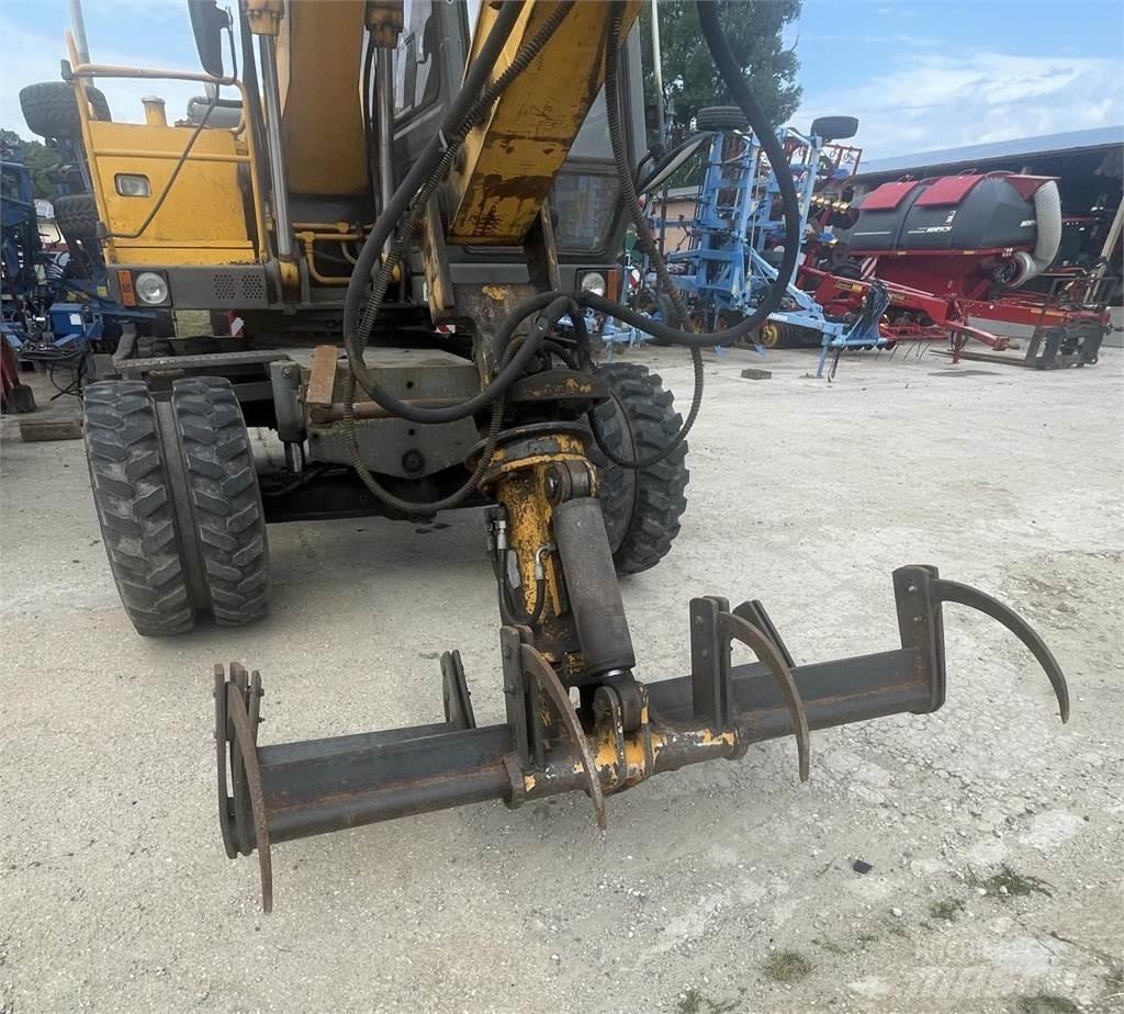 JCB 130 W Ratasekskavaatorid