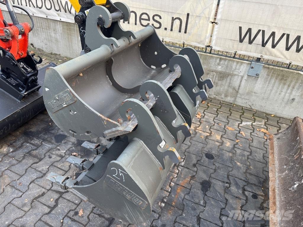 Komatsu PC 26 MR-3 Miniekskavaatorid < 7 t