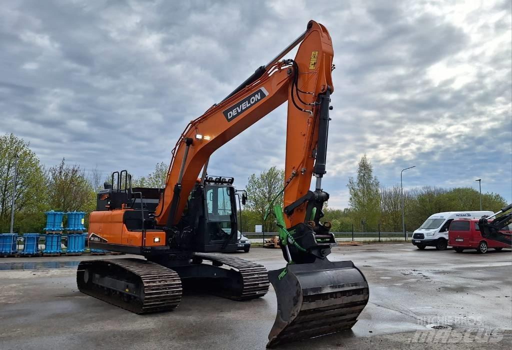 Doosan DX210LC-7 Roomikekskavaatorid