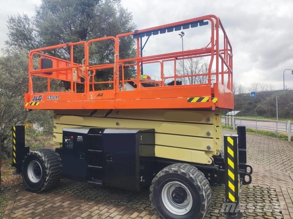JLG 430 LRT Vertikaalsed mast tõstukid