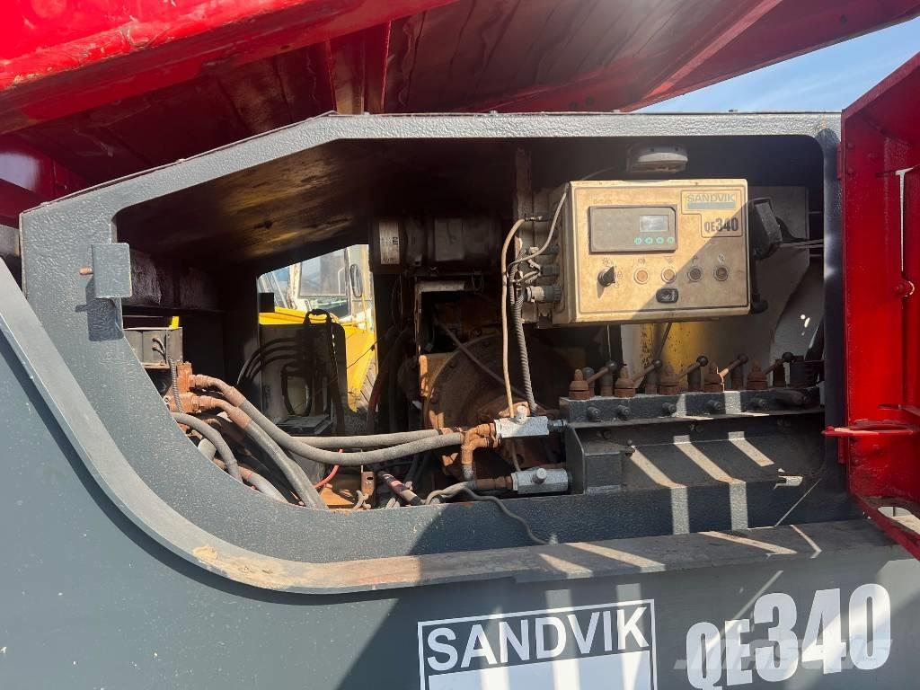 Sandvik QE 340 Iseliikuvad sõelad