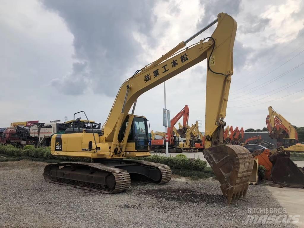 Komatsu pc220-8 Roomikekskavaatorid
