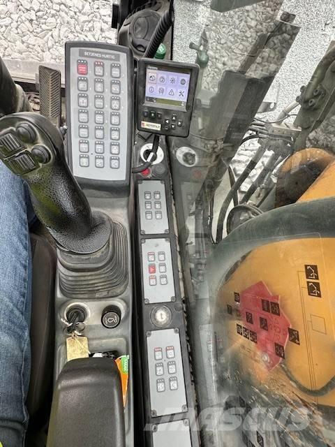 Liebherr A 916 Ratasekskavaatorid