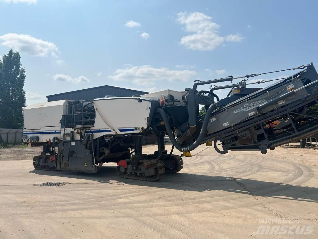 Wirtgen W 220 Asfaldi külmfreesimise masinad