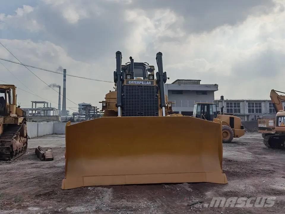 CAT D9N Buldooserid