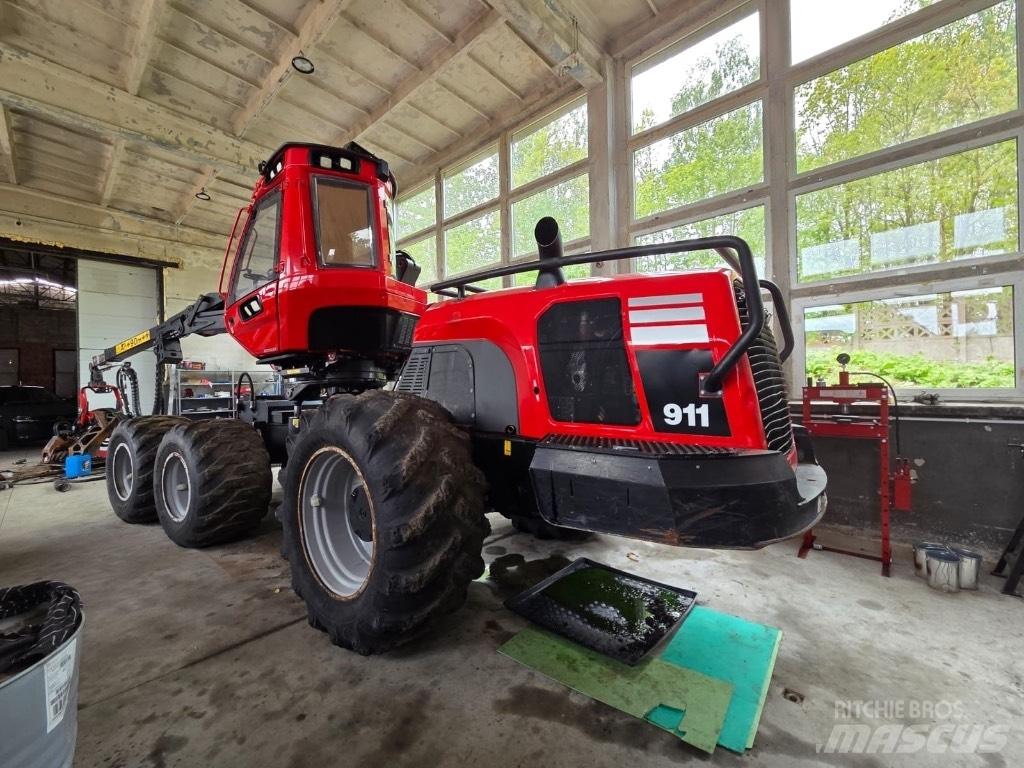 Komatsu 911 Harvesterid