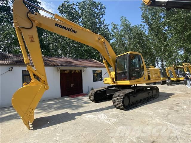 Komatsu PC200-7 Roomikekskavaatorid
