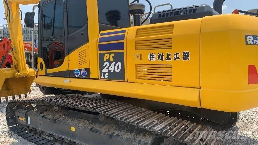 Komatsu PC 240 LC Roomikekskavaatorid
